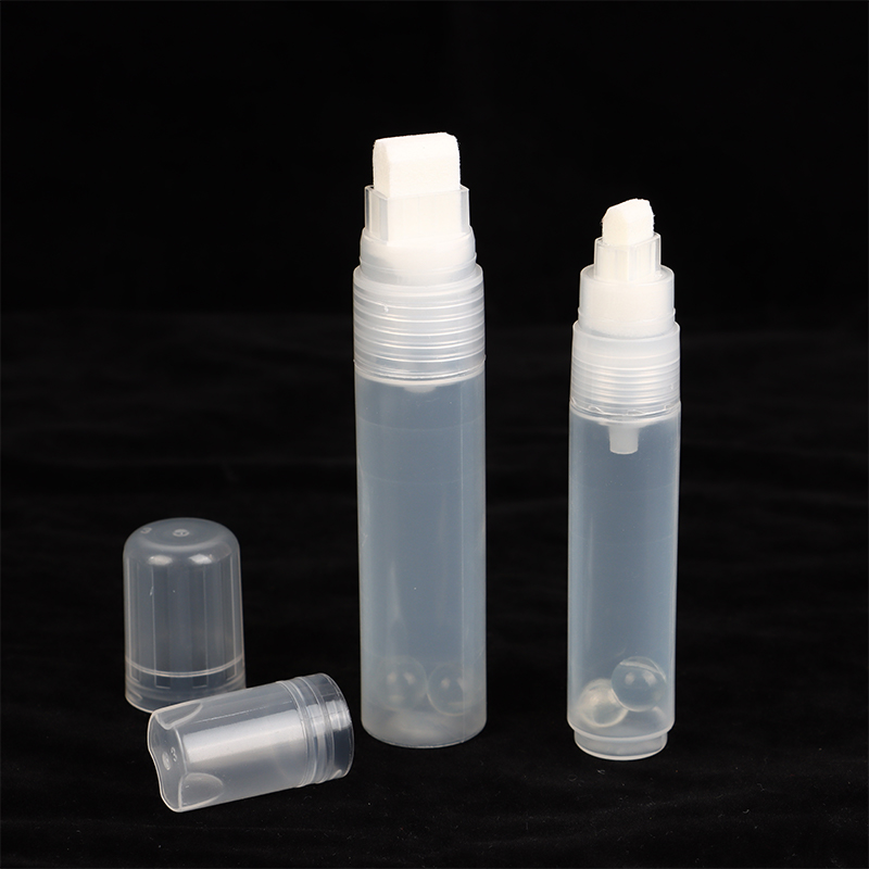 Tubo ricaricabile in plastica  - Midsole Marker Paint recensione e prezzo